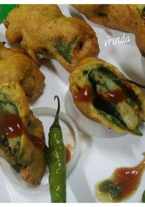 A picture of Stuffed Spinach Rolls.
