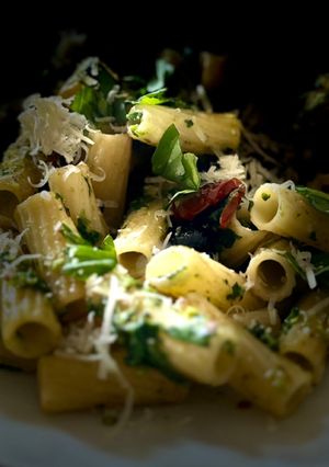 Une photo de Pesto pasta basta