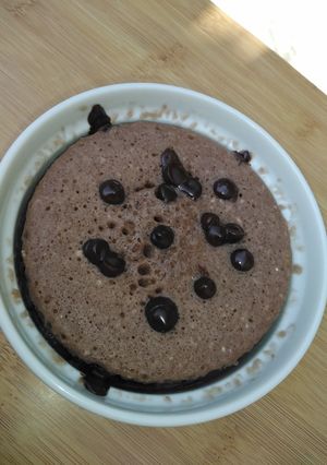 Una foto de Mug cake de chocolate al microondas apto Aplv