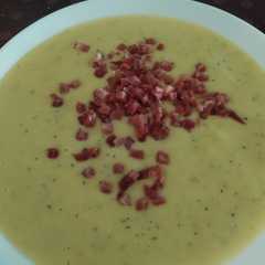 Foto principal de Crema de calabacín (Monsieur Cuisine Connect)