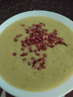 Una foto de Crema de calabacín (Monsieur Cuisine Connect)