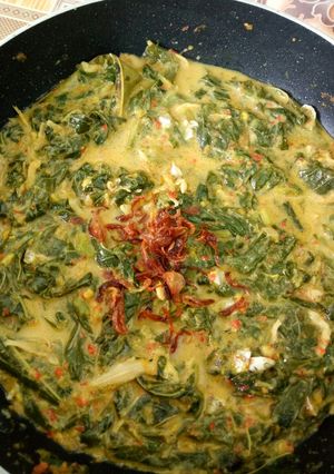 Foto resep Gulai daun singkong puedesss