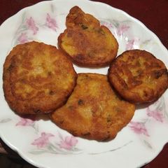 Methi Tomato Tikkis A picture of Methi Tomato Tikkis.