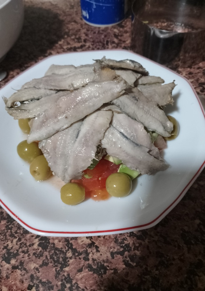 Una foto de Ensalada de boquerones