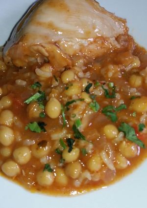 Una foto de Garbanzos con pollo