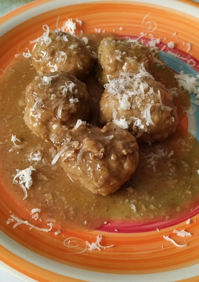 Una foto de Albóndigas en salsa española