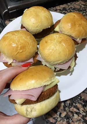 Una foto de Pan para hamburguesa