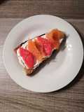 Crostini de salmón con pomelo
