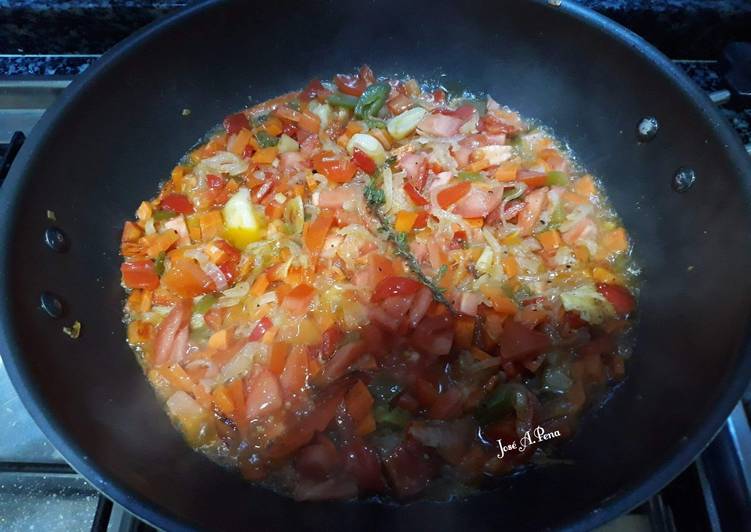 Salsa auxiliar para acompañar carnes