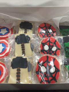 A picture of Sugar cookies to decorate.
