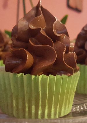 Foto principal de Cup Cakes de Limón con ganaché montada de chocolate