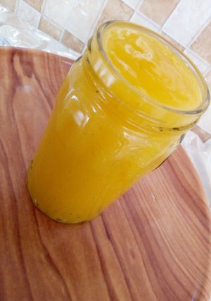 A picture of Mango puree.