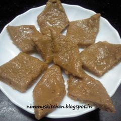 A picture of Peda / Khoya Burfi.