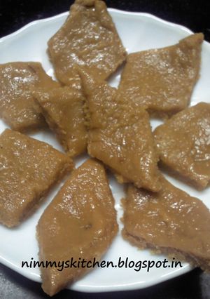 A picture of Peda / Khoya Burfi.