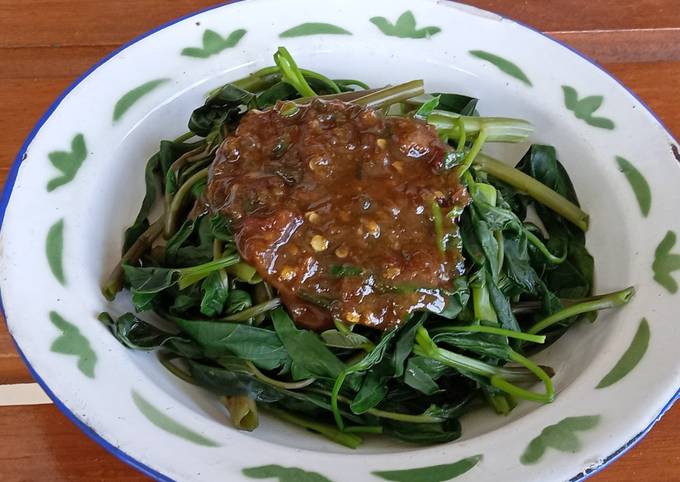 Brambang Asem Kangkung Rumahan