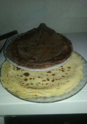Una foto de Panqueques tradicionales y de chocolate