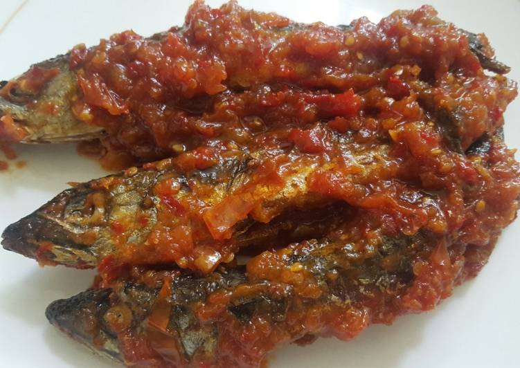 Cara mudah meracik Ikan Pindang Balado Lezat