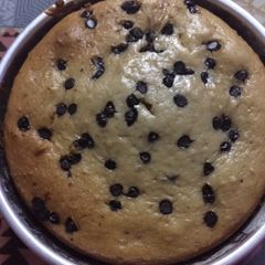 A picture of Banana chocochip cake.