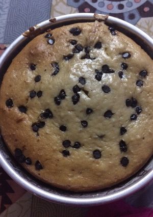 A picture of Banana chocochip cake.
