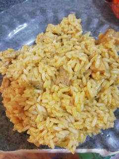 Una foto de Arroz con lomo y calabacín