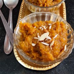 A picture of Mango Halwa.
