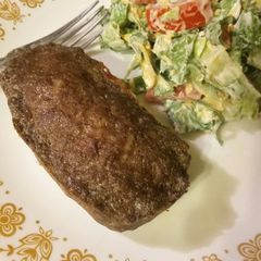 A picture of Keto Mini Meatloaf.