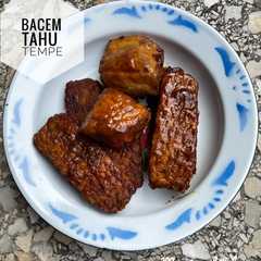 A picture of Bacem Tahu Tempe.