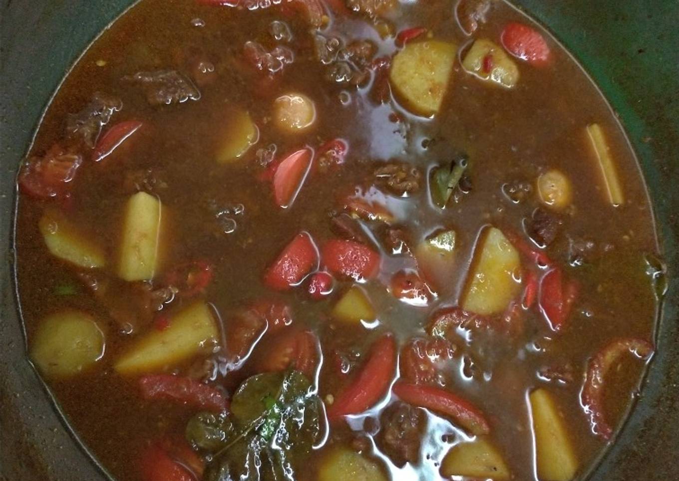Semur Daging Sapi + Kentang