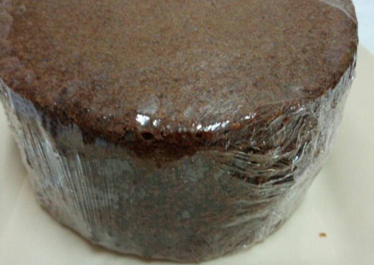 Chocolate cake with ground nuts