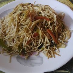 A picture of Singapuri noodles.