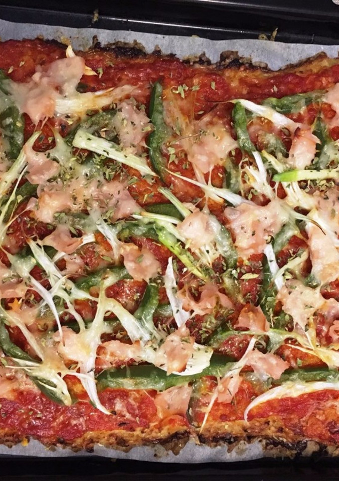 Una foto de Pizza de coliflor
