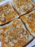 Makanan favorit si kecil "Roti pizza"