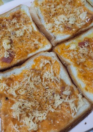 Foto resep Makanan favorit si kecil "Roti pizza"