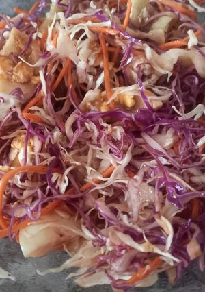 Una foto de Ensalada de Repollos y algo Más