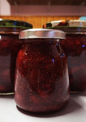 Chia magos eperlekvár recept fotója