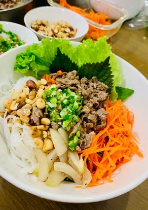 Hình của món Bún bò xào miền Tây.