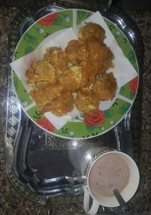 A picture of Deep fried Indomie.