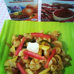 Pav Bhaji flavour macaroni A picture of Pav Bhaji flavour macaroni.