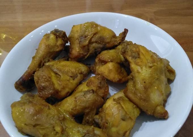 Ayam goreng kuning