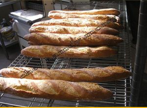 صورة لوصفة خبز الباجت الفرنساوي   La baguette