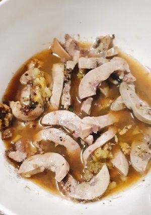 Hình của món Cật heo hấp gừng.