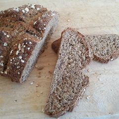 A picture of Quick "no waiting" wholemeal bread.