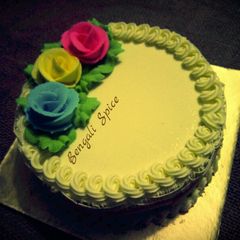 A picture of Home made Vanilla Cake 🎂.