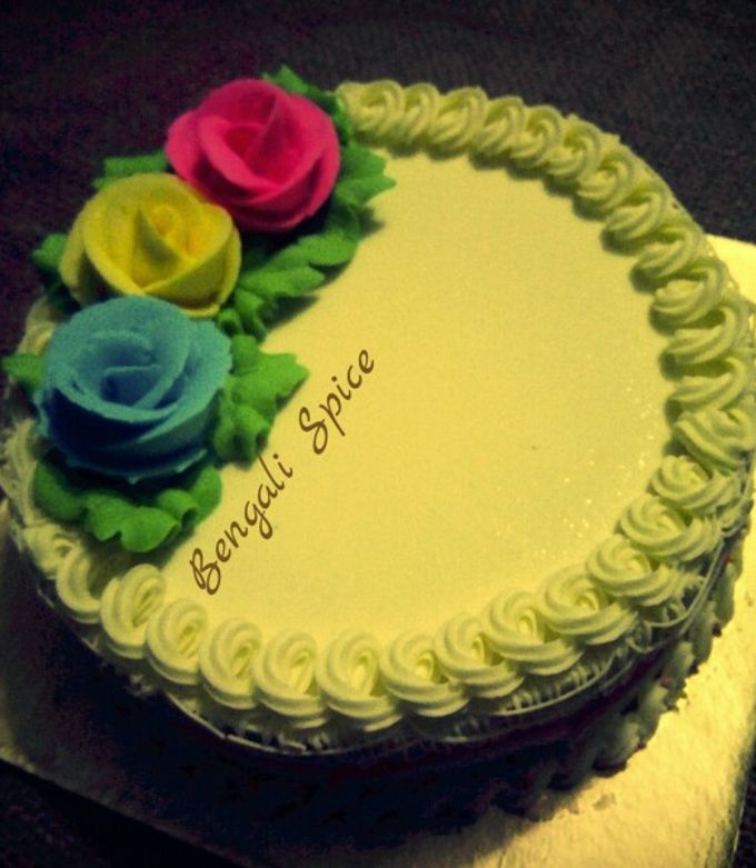 A picture of Home made Vanilla Cake 🎂.