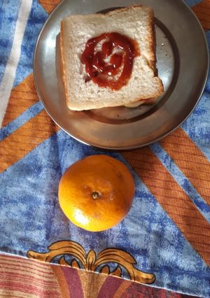 बटर टोस्ट (Butter toast recipe in hindi) रेसिपी मुख्य फोटो