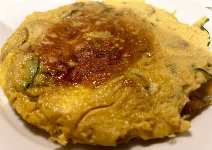 Tortilla de patatas en airfryer y sartén Receta de Irene-Guirao