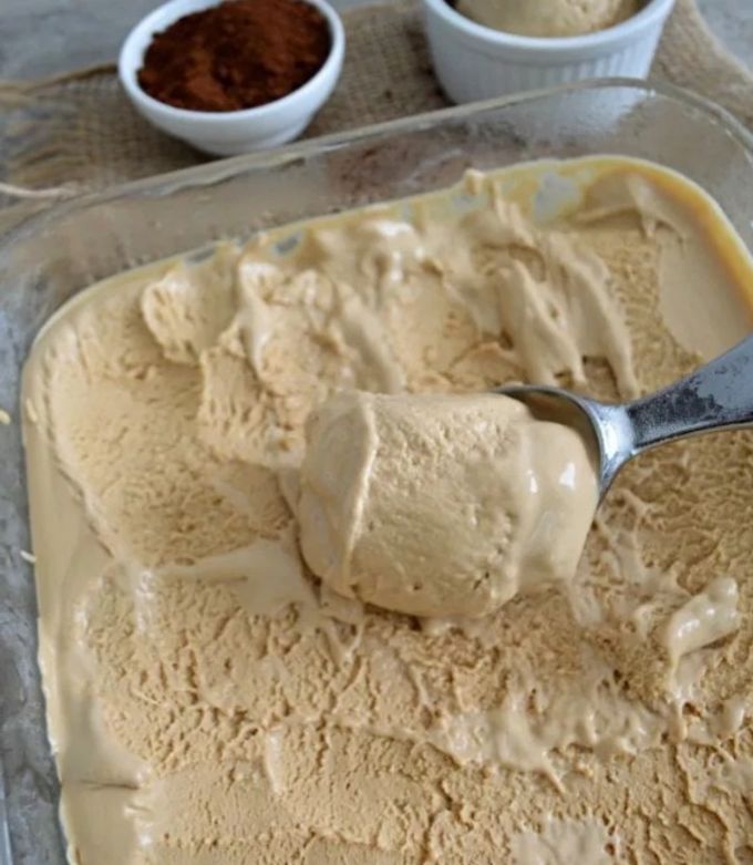 Una foto de Helado de café sin máquina