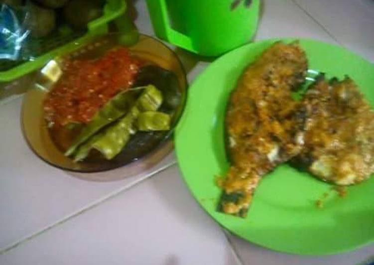 Bahan memasak Ikan bakar bumbu padang dan sambal pete simple, Lezat Sekali
