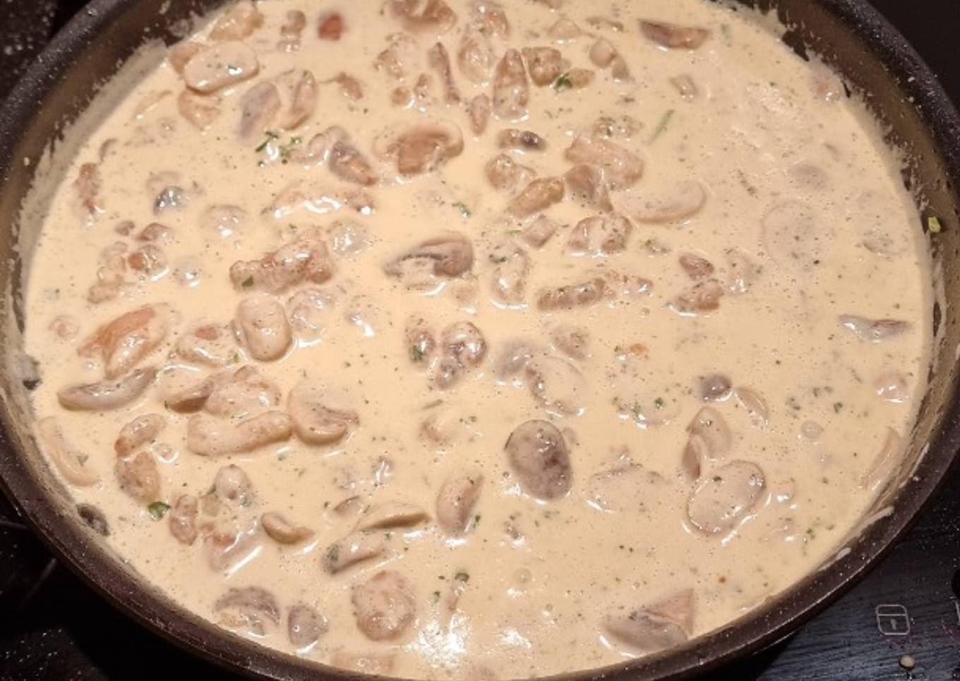 Chicken in Creamy Mushroom Sauce / cocok sama pasta atau nasi 😁