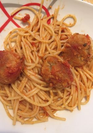 Foto di Spaghetti con polpette di tonno